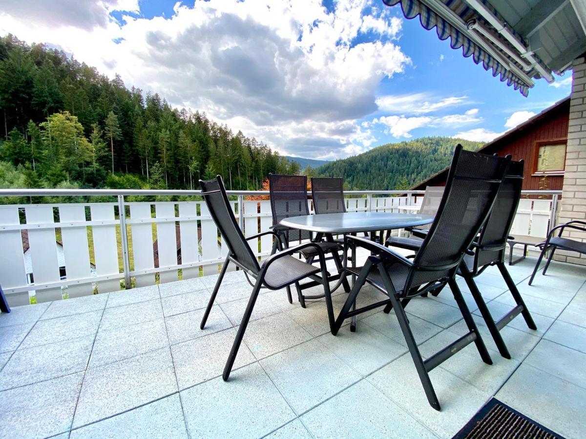 Ferienwohnung Zur Bierliebe - Mit Toller Aussicht Im Herzen Des Schwarzwaldes Хорнберг Екстериор снимка